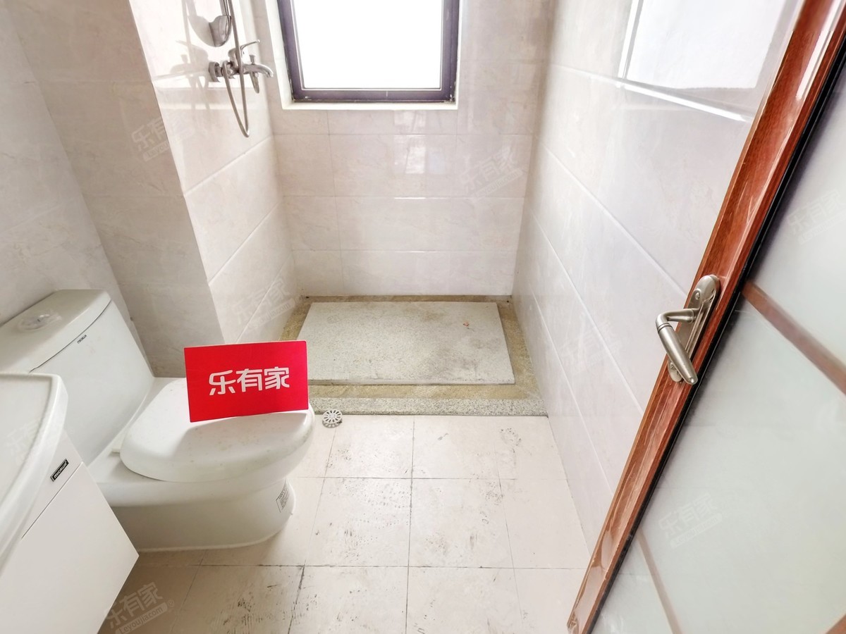 锦绣香江花园厕所-1