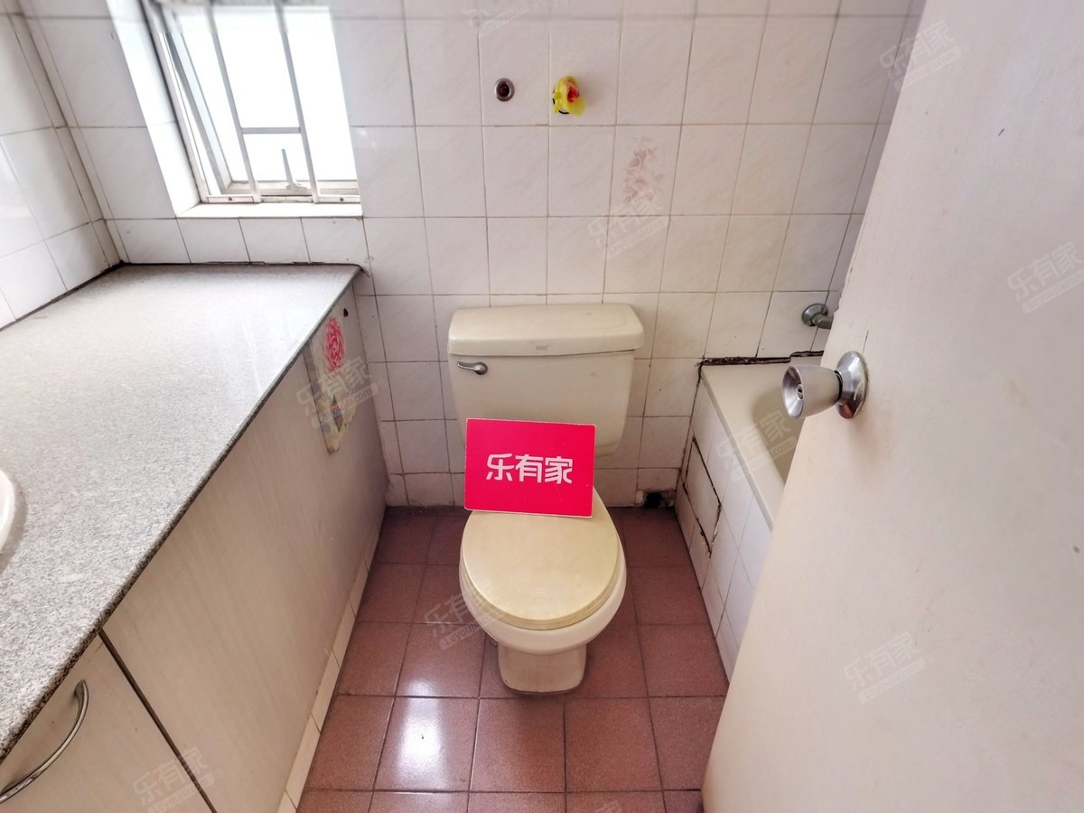紫荆花园厕所-1