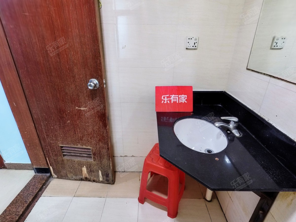 海霞国际厕所-1