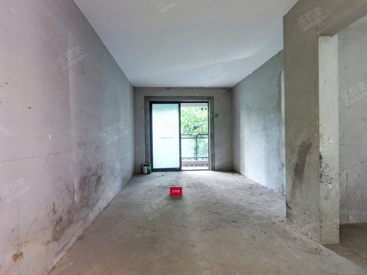 中山站高端楼盘的好房，地理位置优越，主要价格实惠，看房便利。