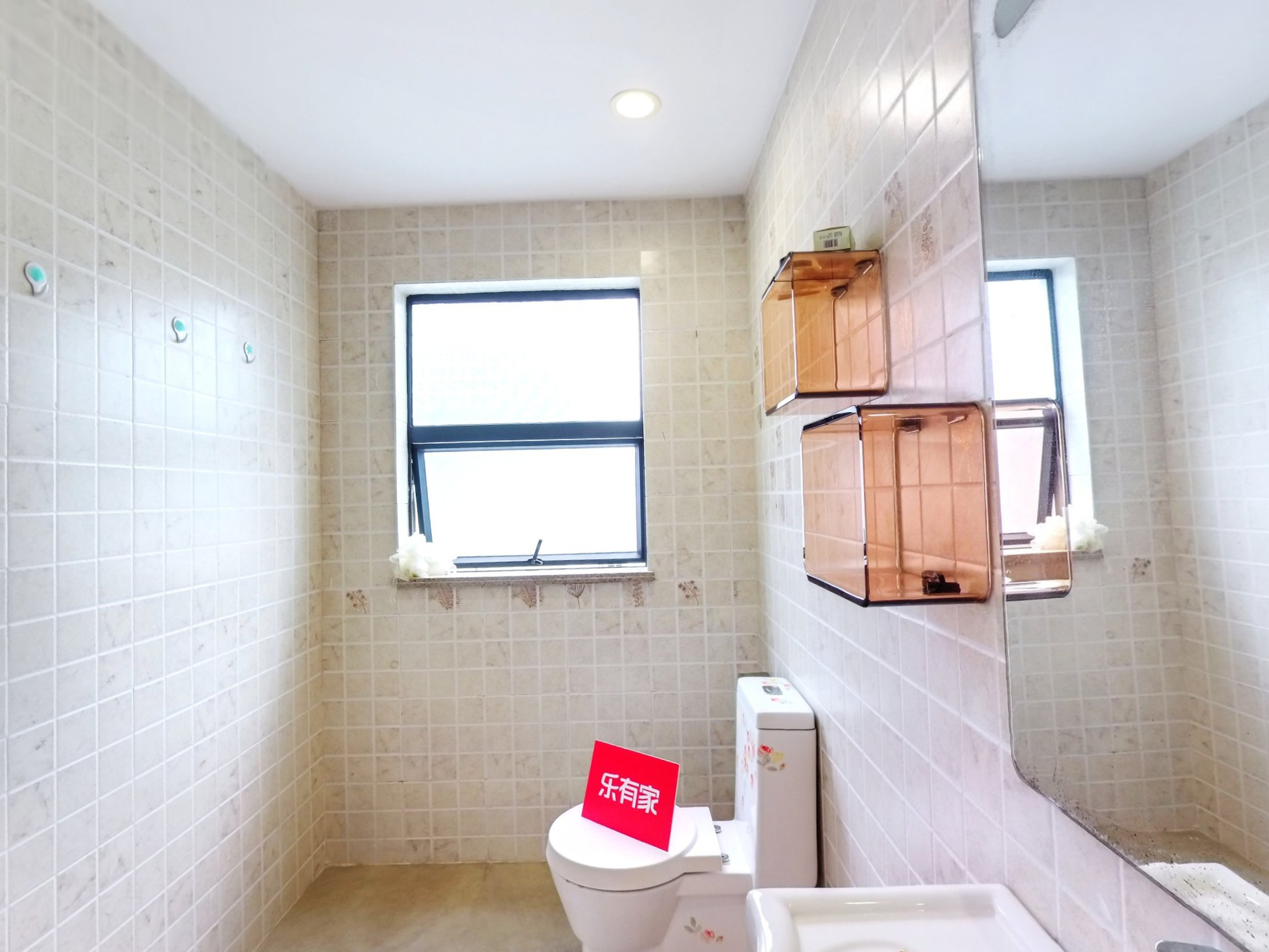 西区精装独栋，100多平花园，拎包入住