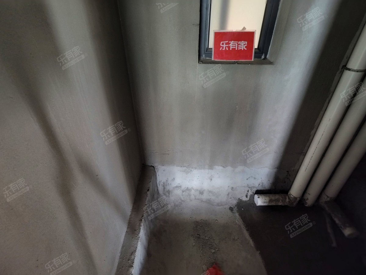 金禧水岸厕所-1