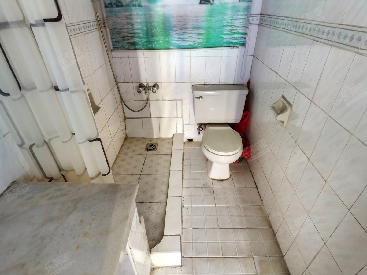 裕华花园厕所-1