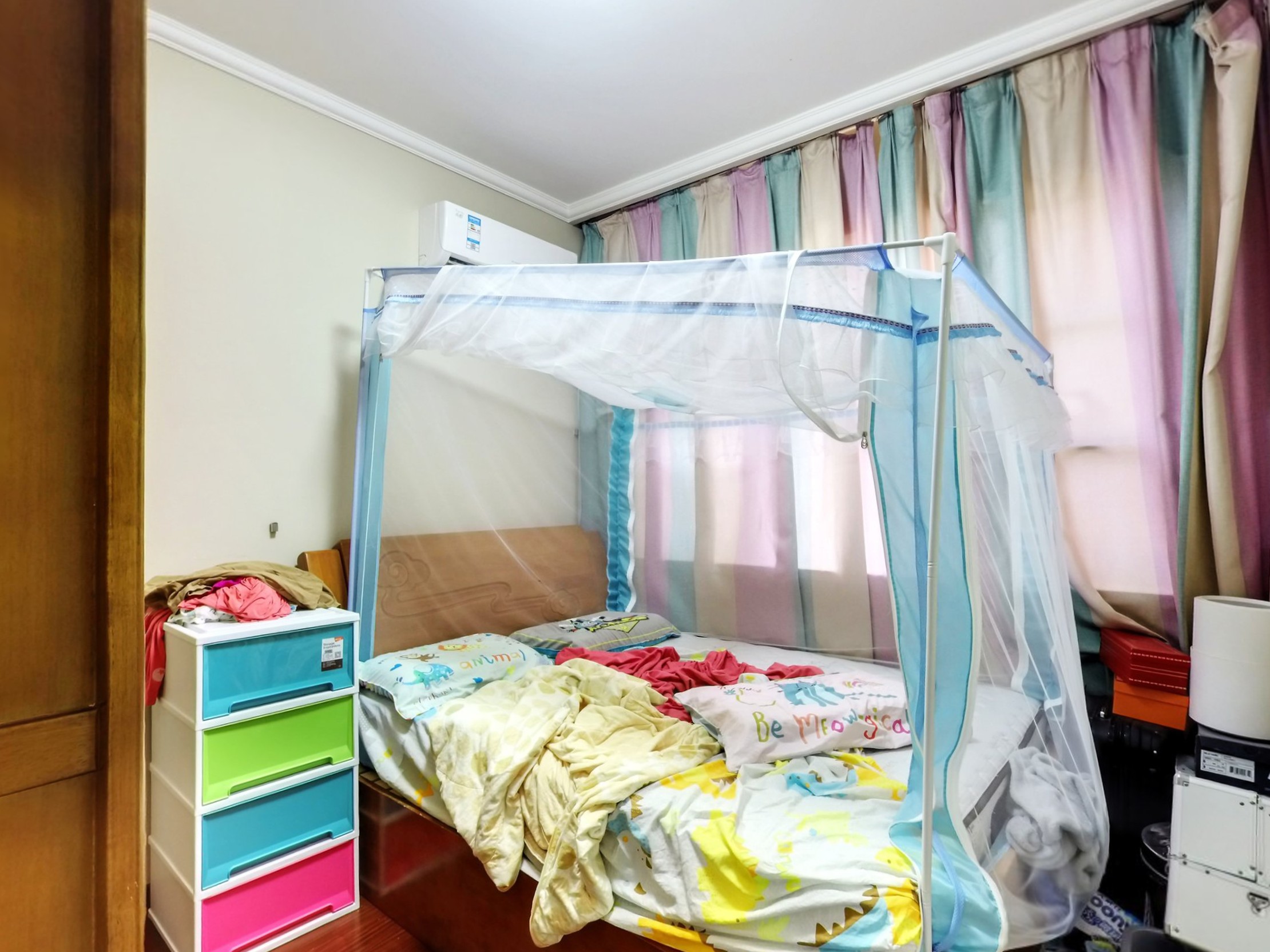 万科红四期西南精装3室2厅88.63m²