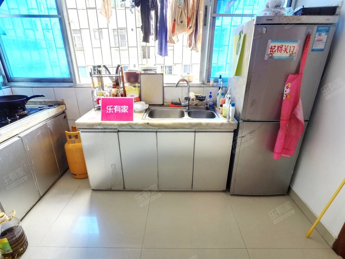 使用率高，采光，通风好，居住舒服。