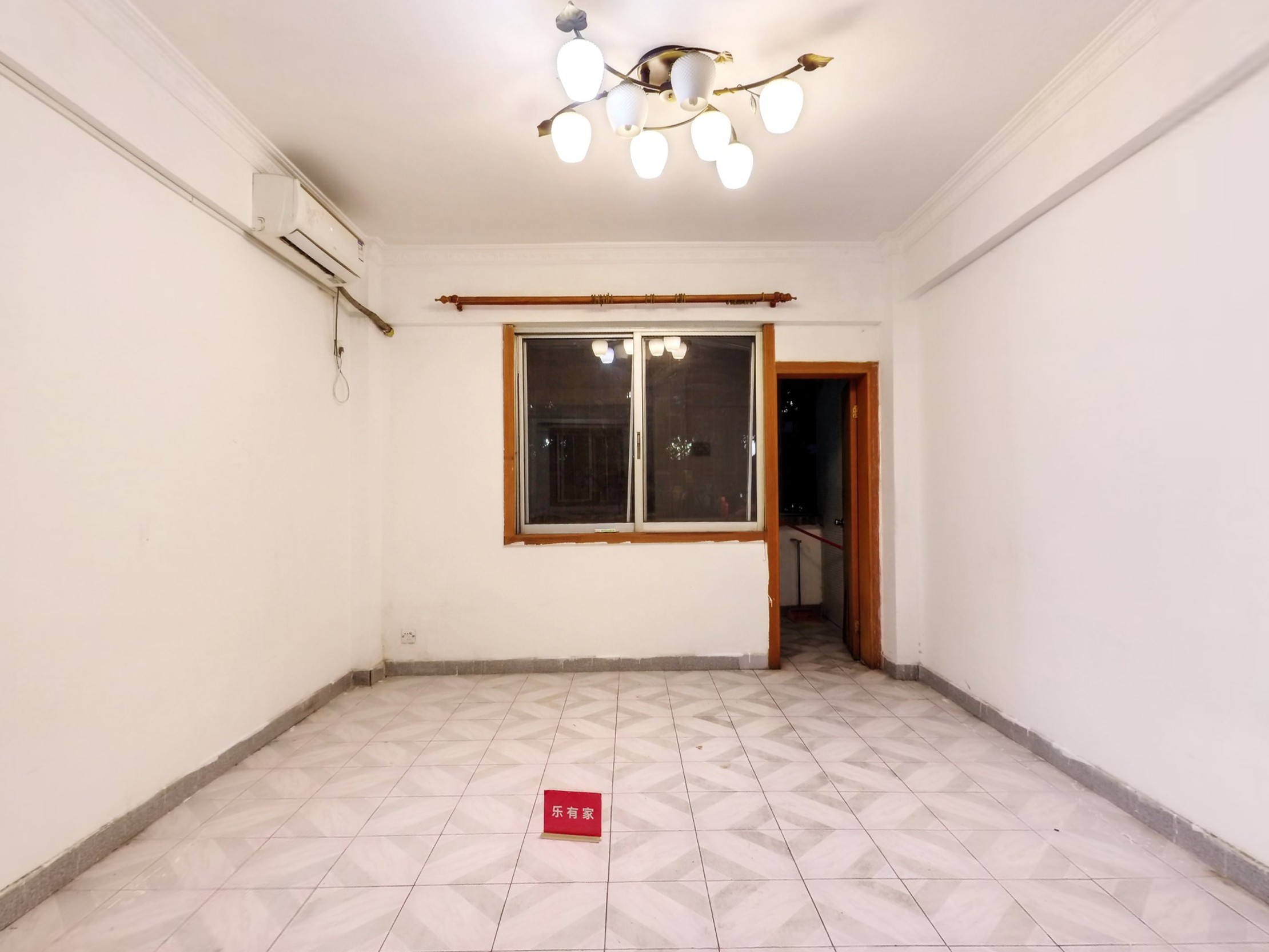 华天花园 东 普装 3室 2厅 99m²-深圳华天花园租房