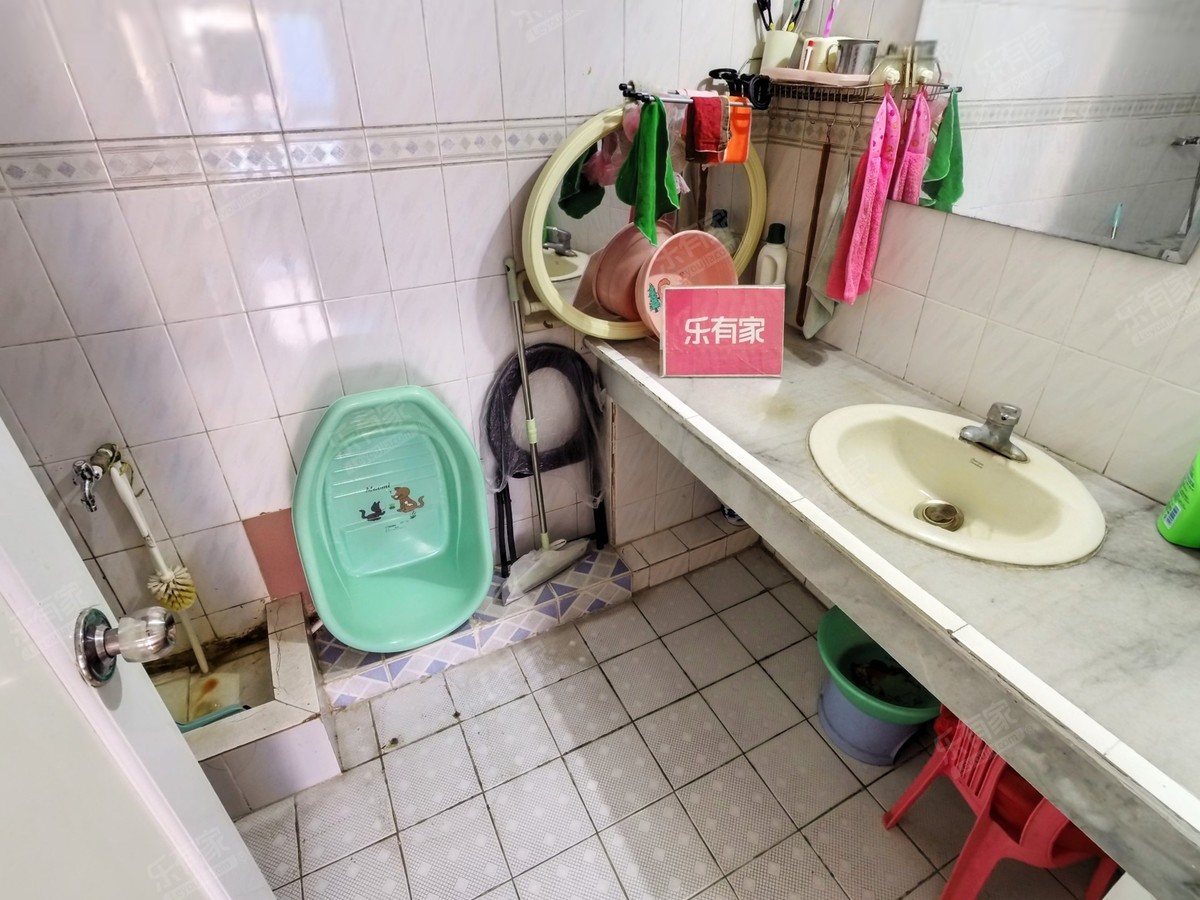 裕华花园厕所-2