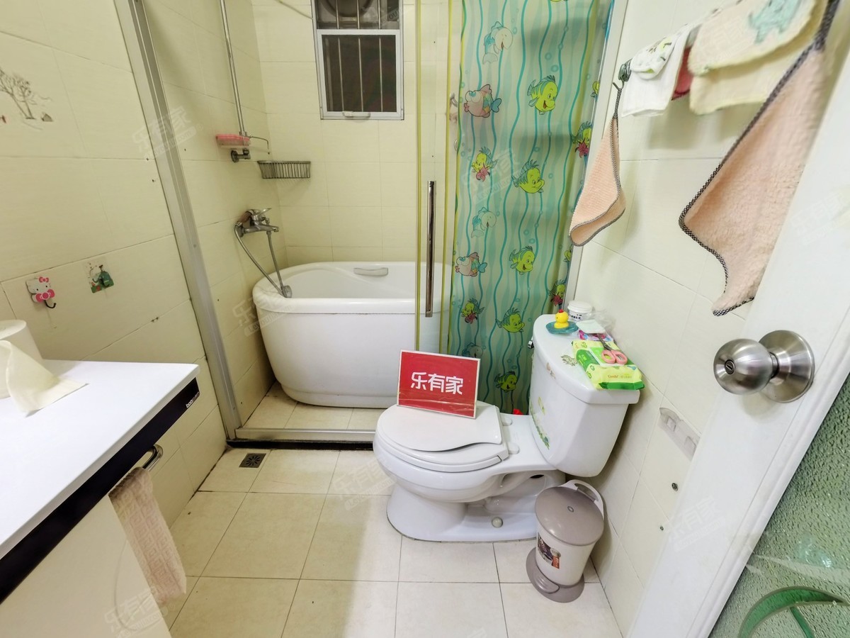 东怡新区东雅园厕所-2