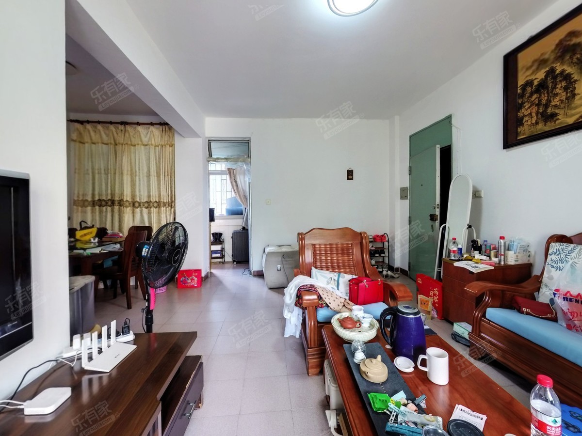 精装两房，户型方正，使用率高