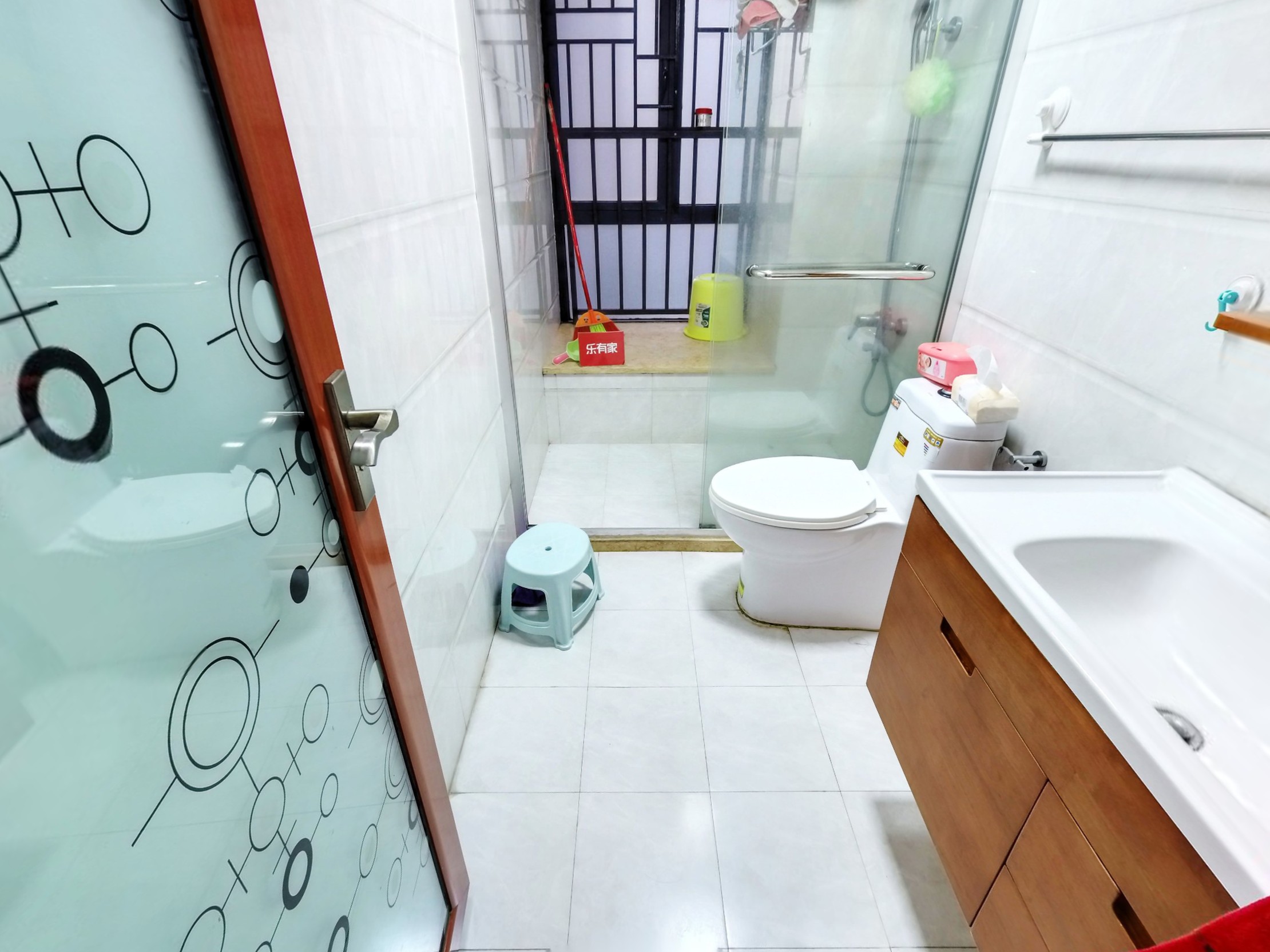 益田大运城邦二期，方正户型，朝南采光佳，车位充足，带地面花园，近商业综合体、大型公园，业主诚售，随时看房！