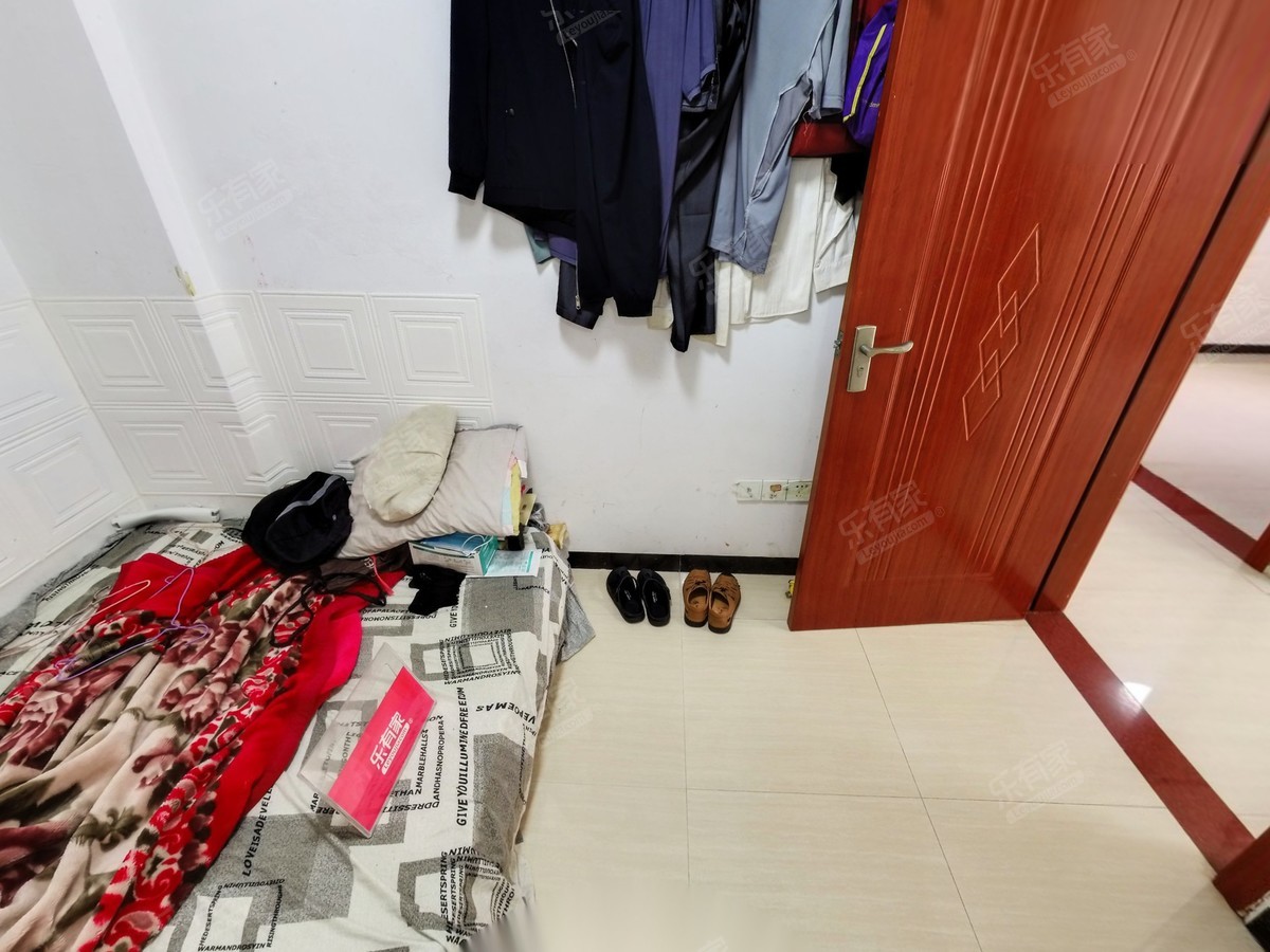 立新花园 3房2厅1卫 56.89㎡