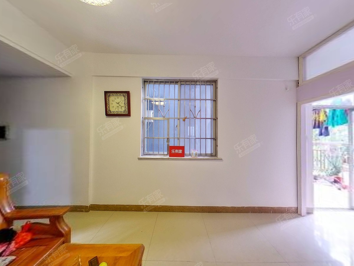 青青世界 3房1厅1卫 65㎡