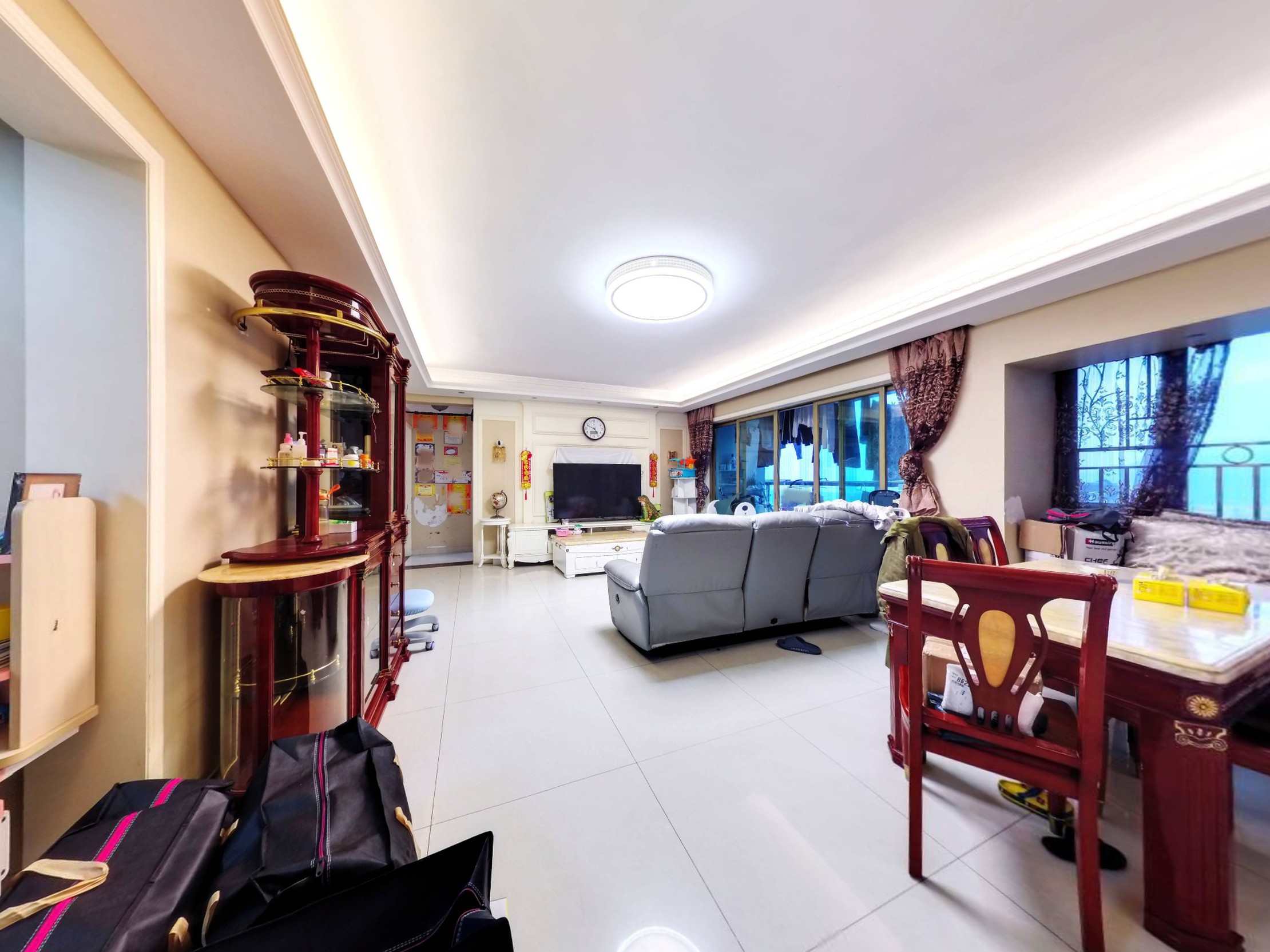 万象汇旁，百鸽笼地铁口小区，精装5房！