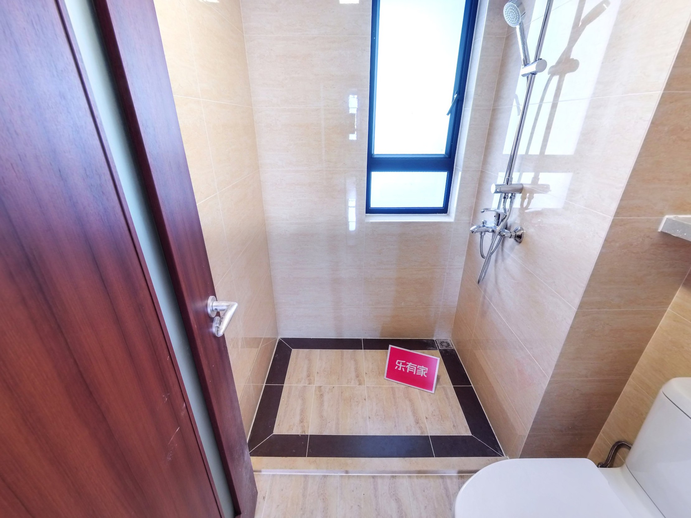 万科精装3房，南北对流，价格可谈