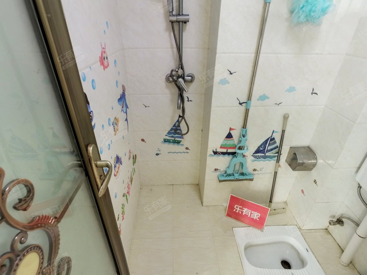 锦绣海湾城5期厕所-1