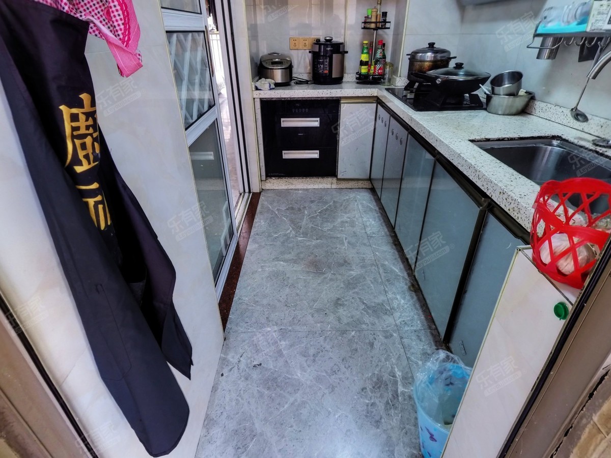 龙光君悦龙庭 5房2厅2卫 143.38㎡