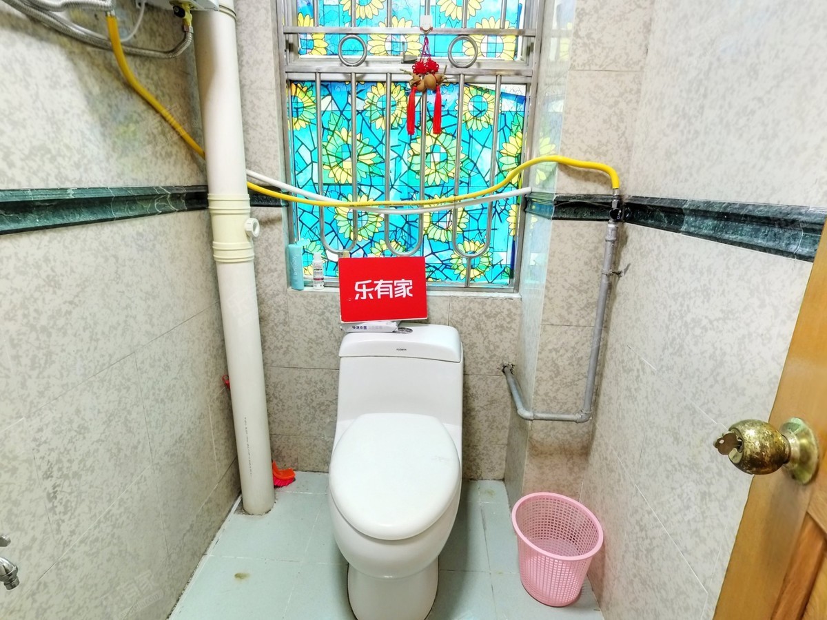 深圳湾花园厕所-2