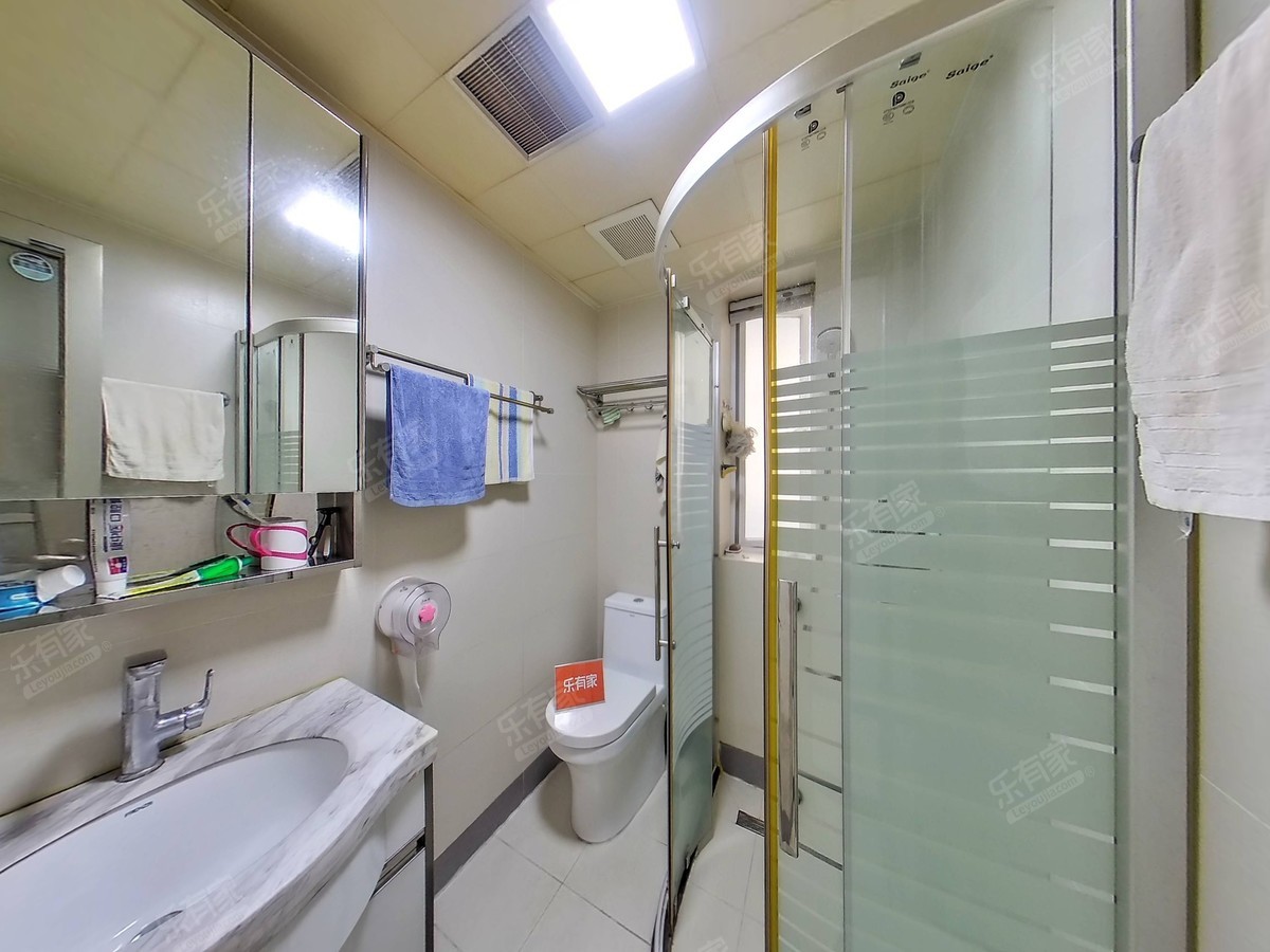 华茂欣园高楼层看莲花山景观，带固定车位，红五一产权