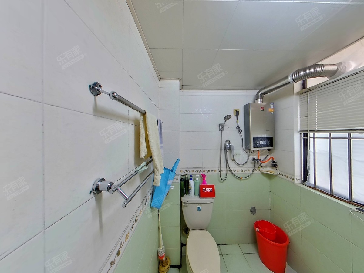 沙尾机楼厕所-1
