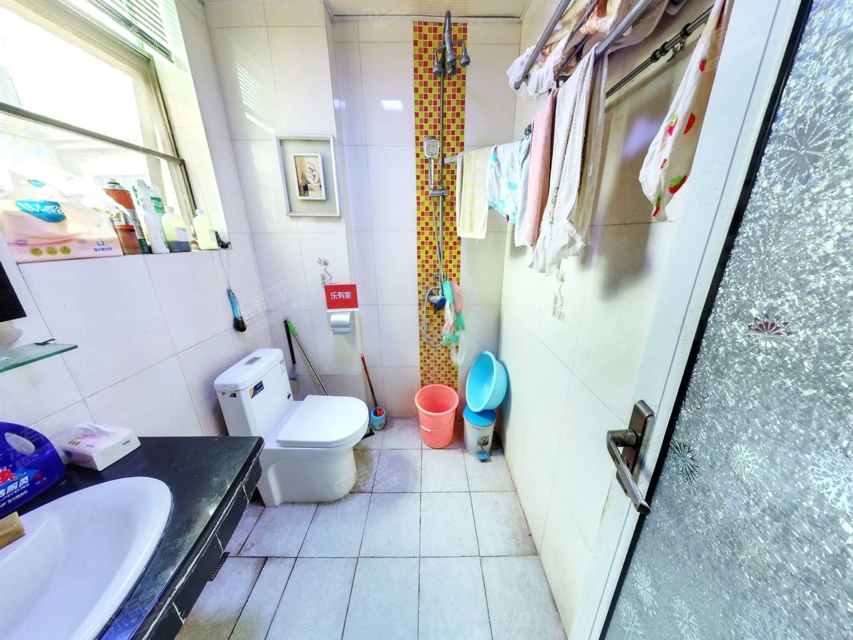 星宝商圈，家私家电齐全，拎包入住