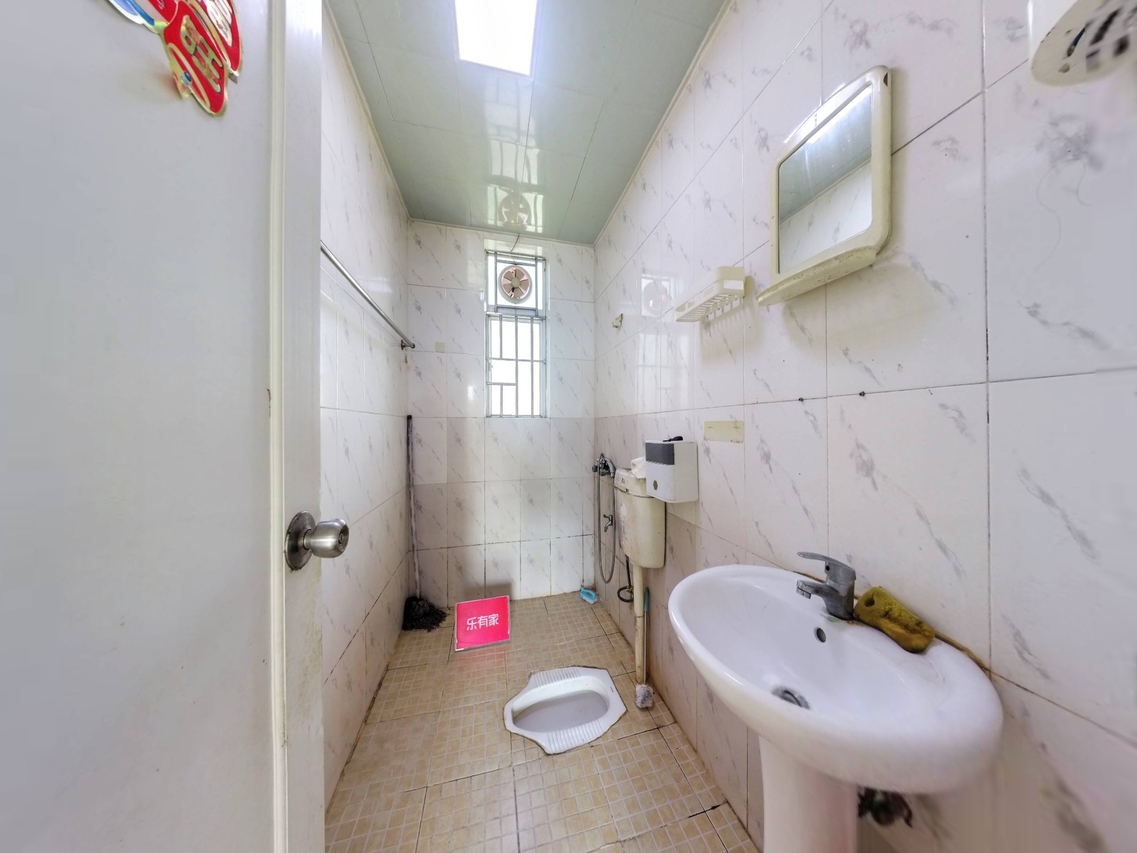 逸翠华庭二期 4房2厅1卫 180㎡