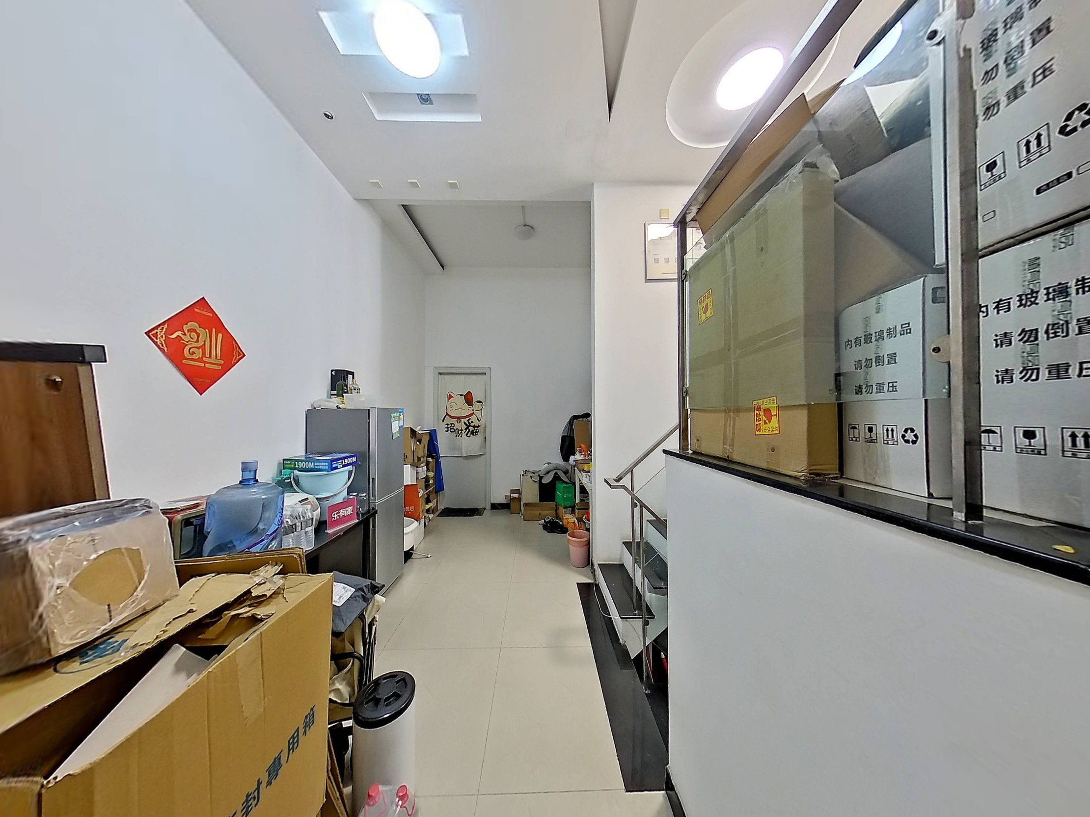 深圳湾21年次新，对面恒裕滨城二期，南北通透140大三房