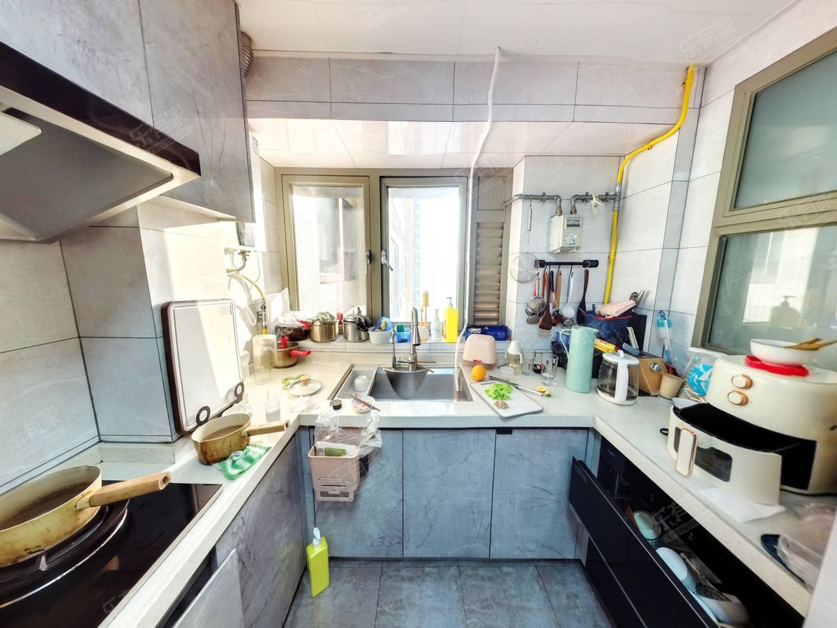 前城滨海花园诚心出售