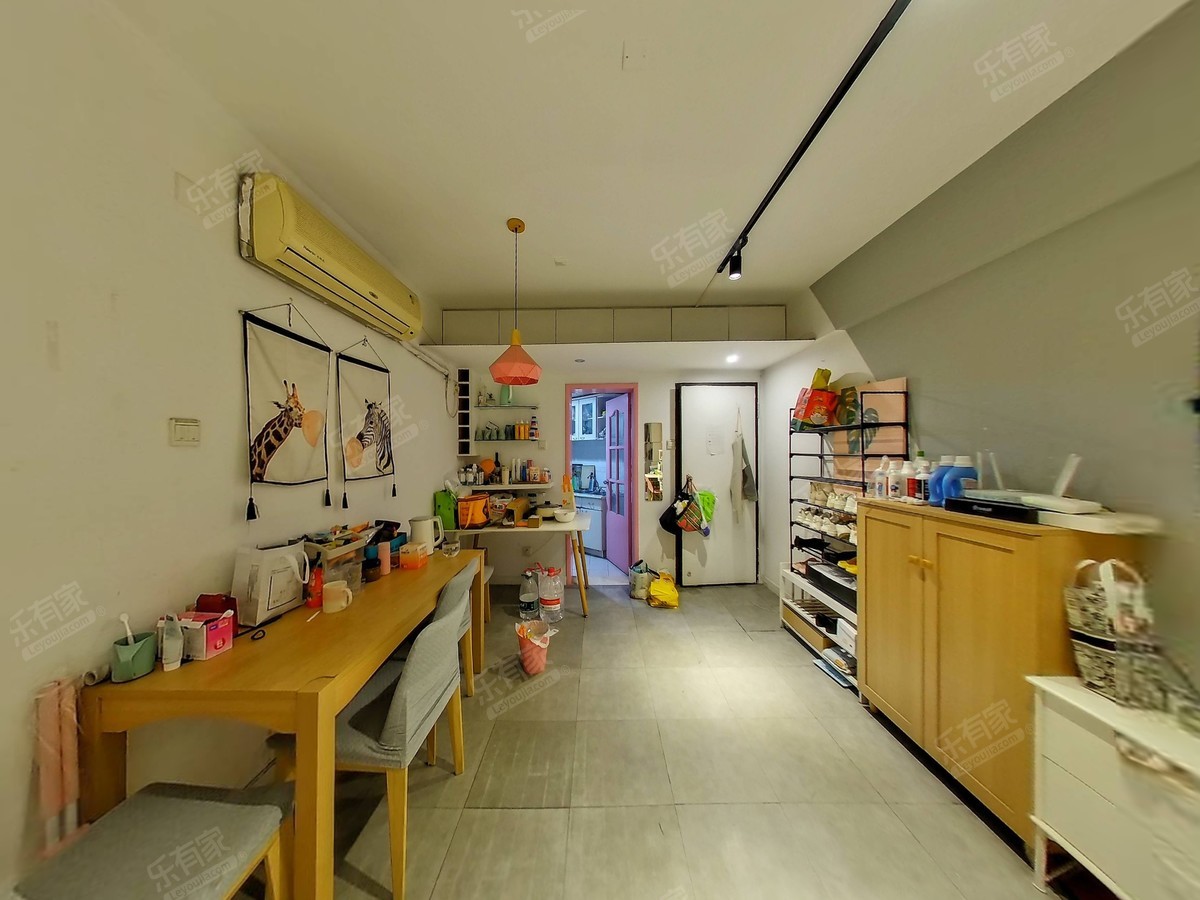 大四房，欢迎来看房