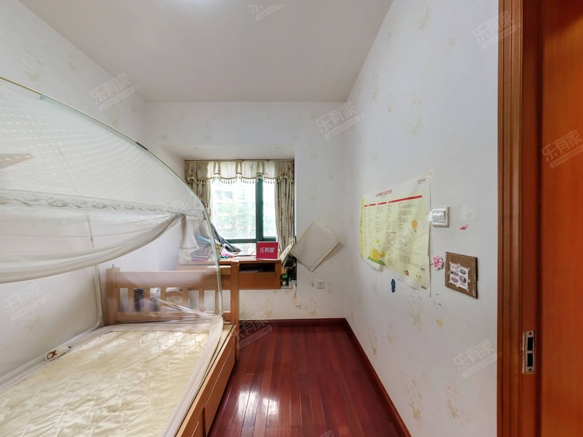 世纪新城精装3房，业主诚心出售