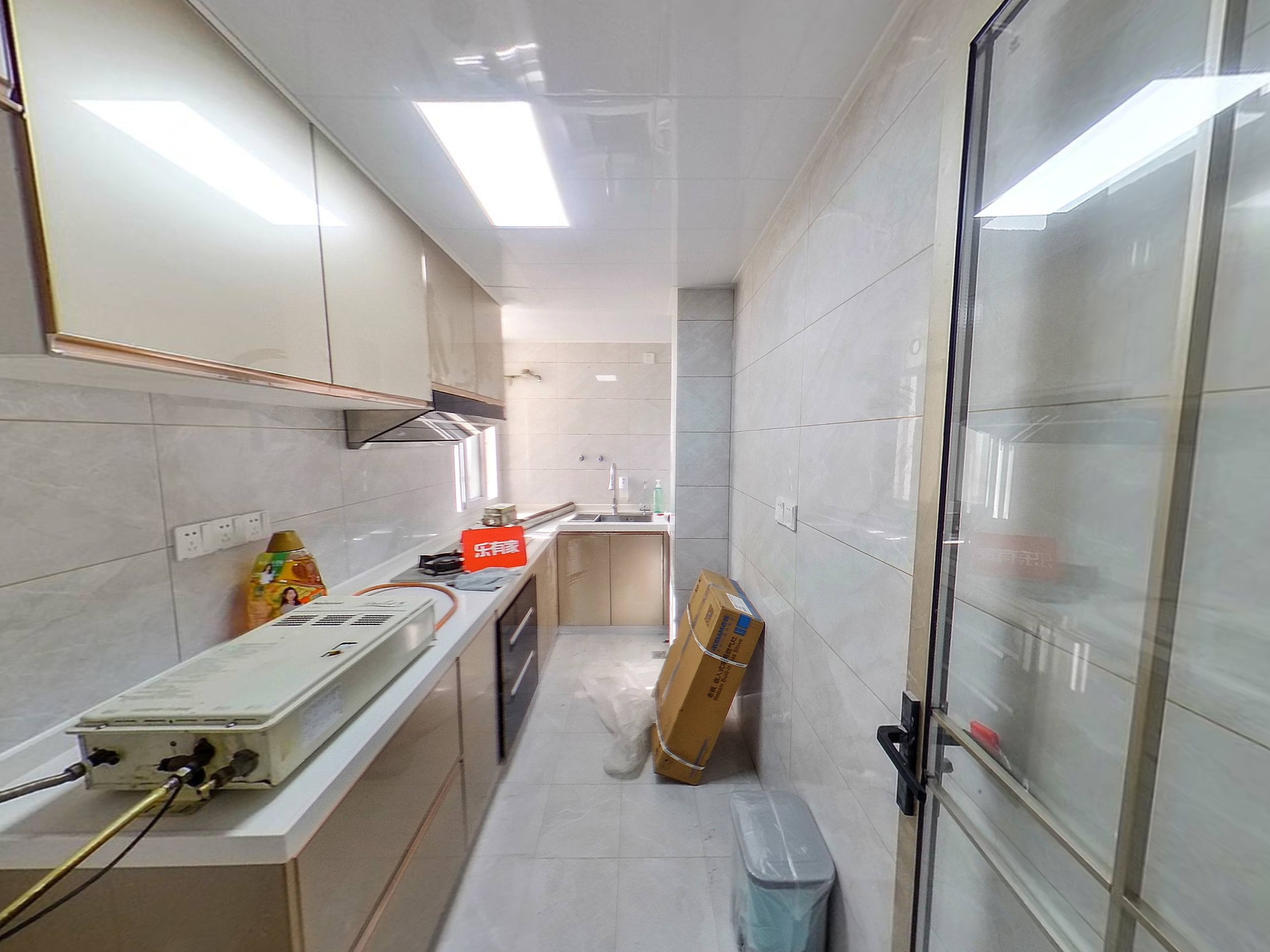 绿茵华庭大三房看花园安静装修好