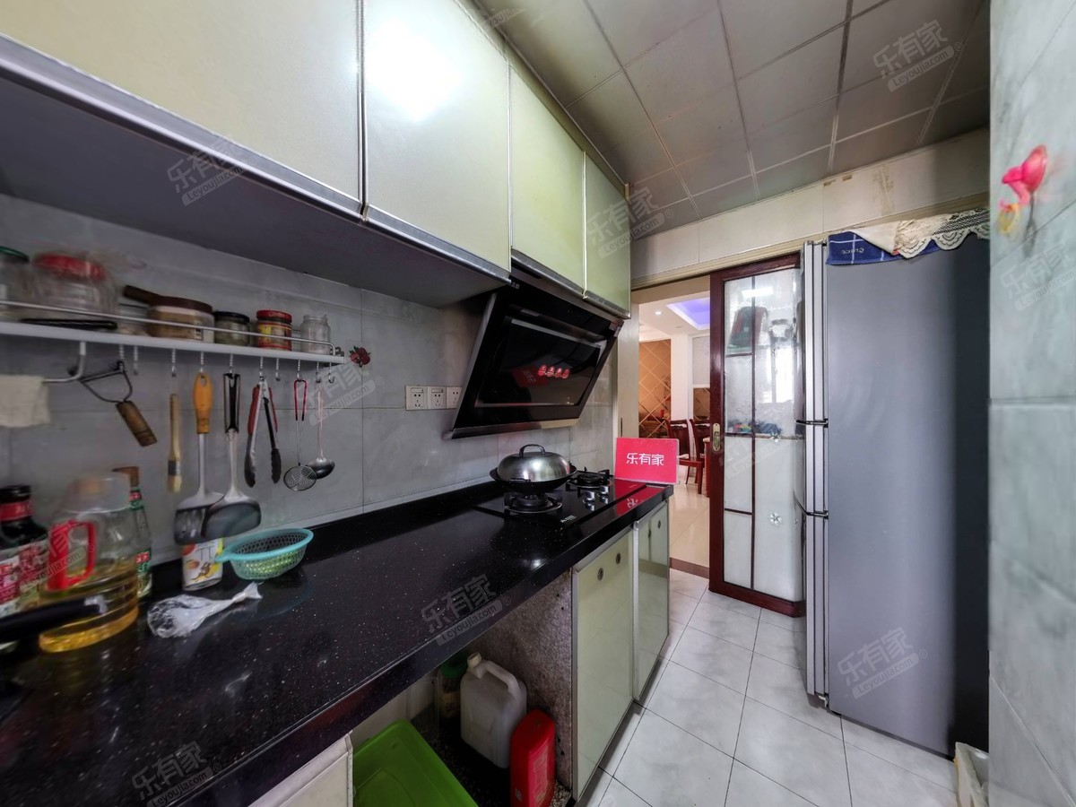 环境优美，家私齐备。价格实惠。