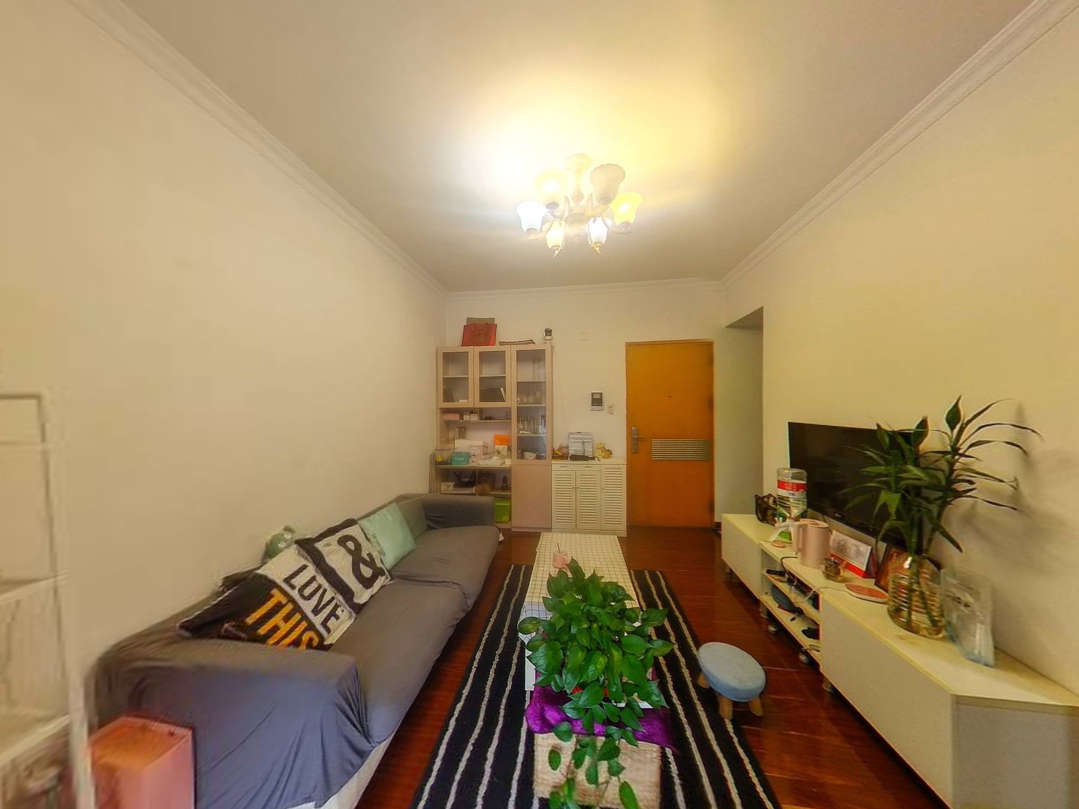 大花园小区1房，随时看房