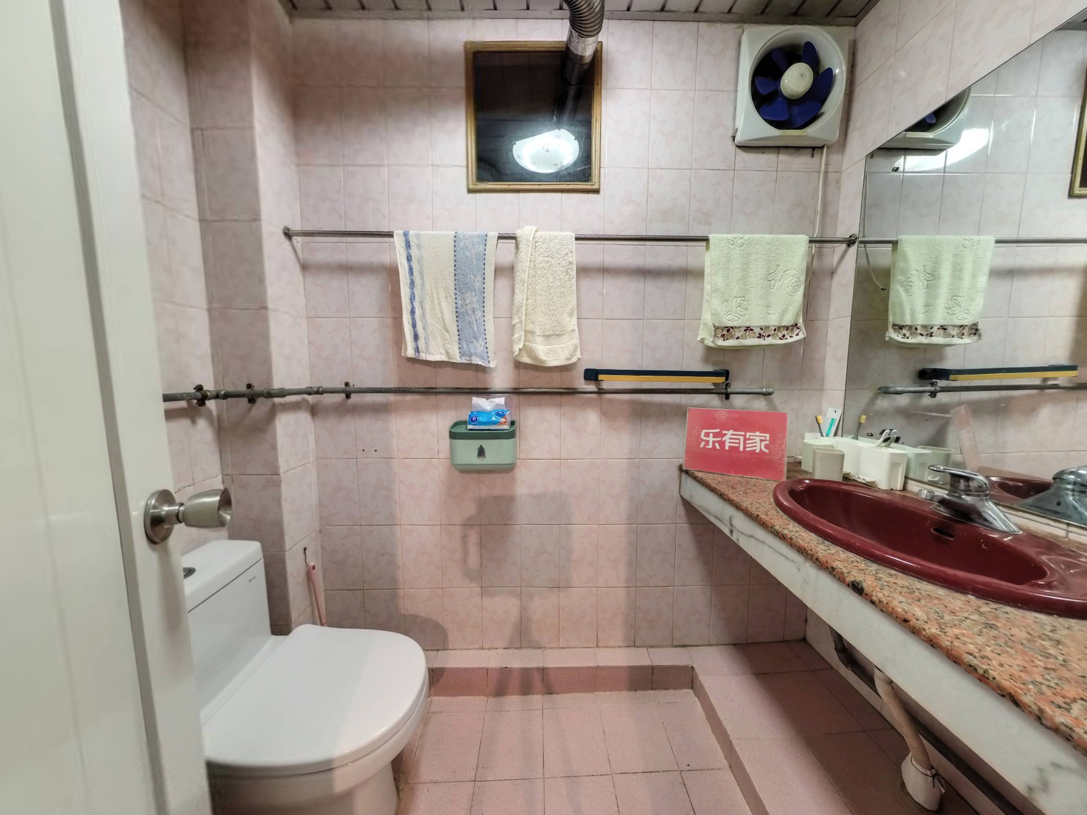 东深供水局宿舍 3房2厅1卫 89㎡