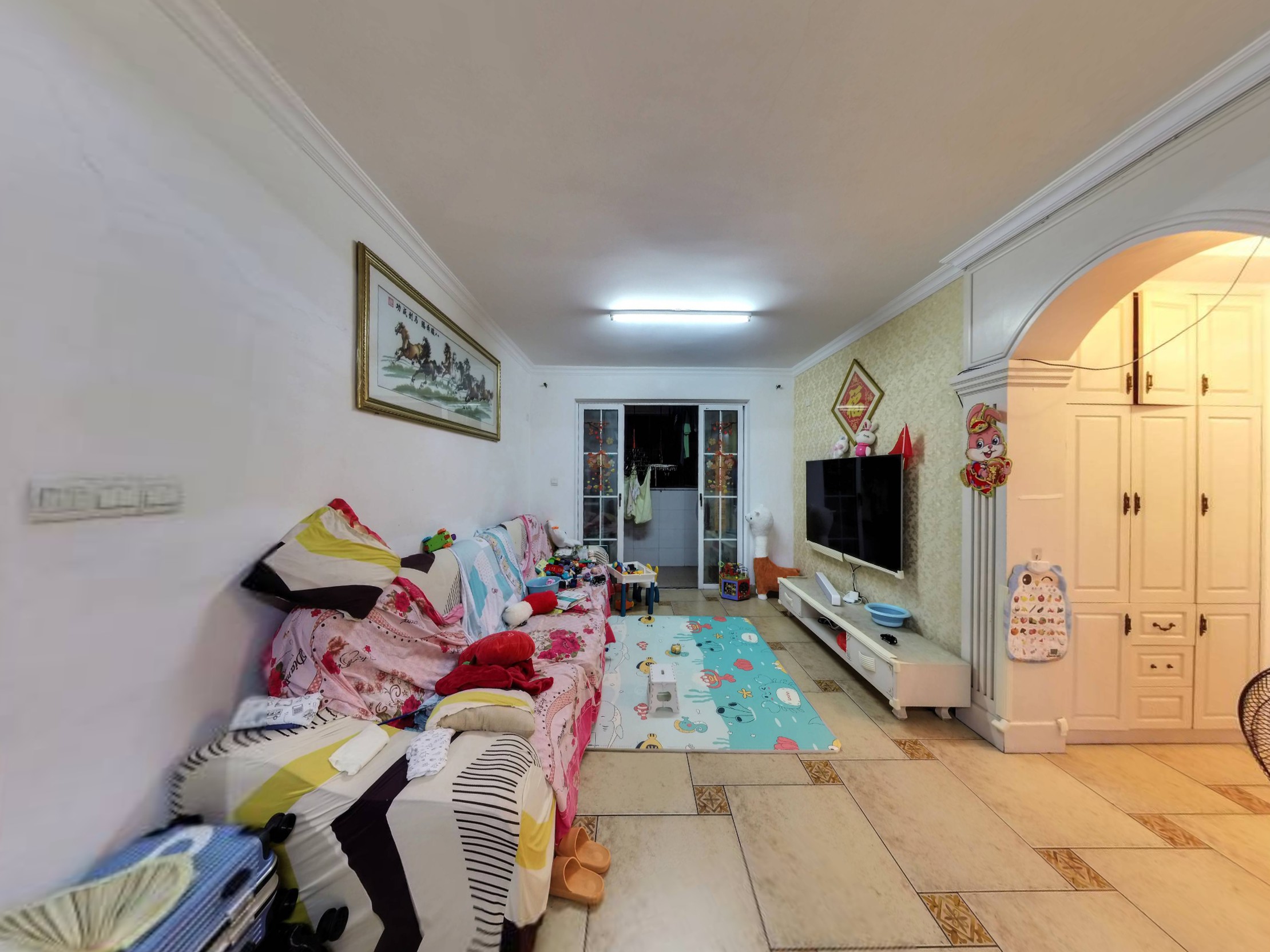 玮鹏花园方正户型，通风采光佳，重点学校旁，地面花园美，人车分流，业主诚售，随时看房！