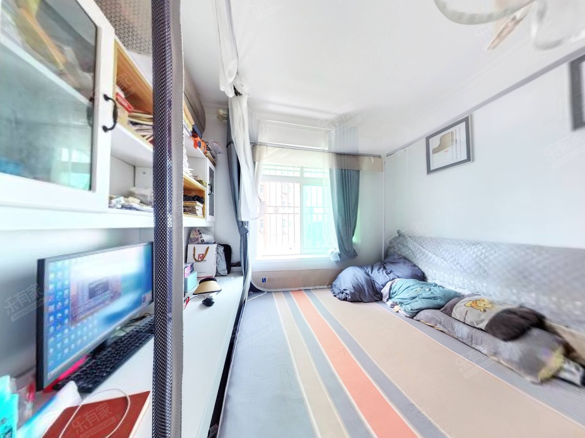 万科物业，罗湖北电梯大3房，自己住价格可谈