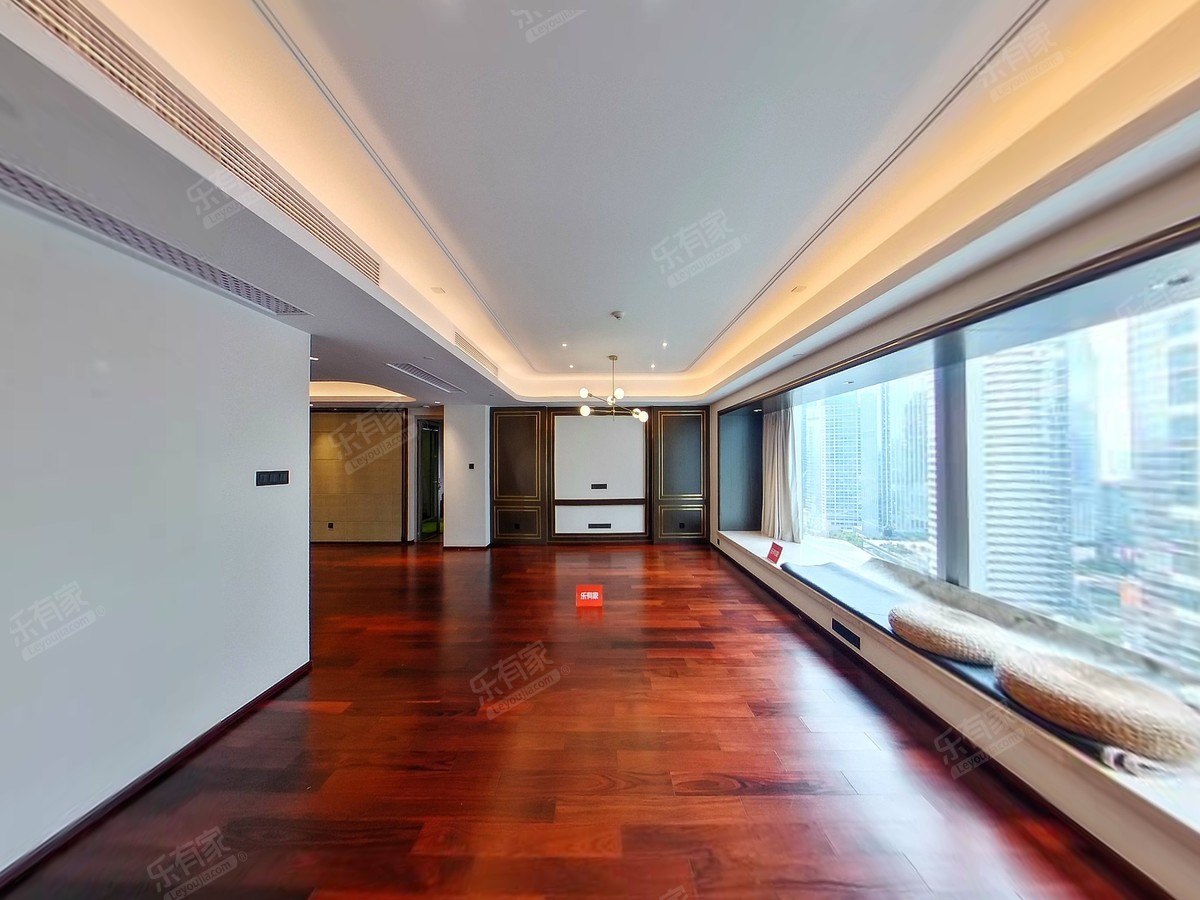 福田岗厦地铁口，中心天元品质公寓出售，优质地段资产。