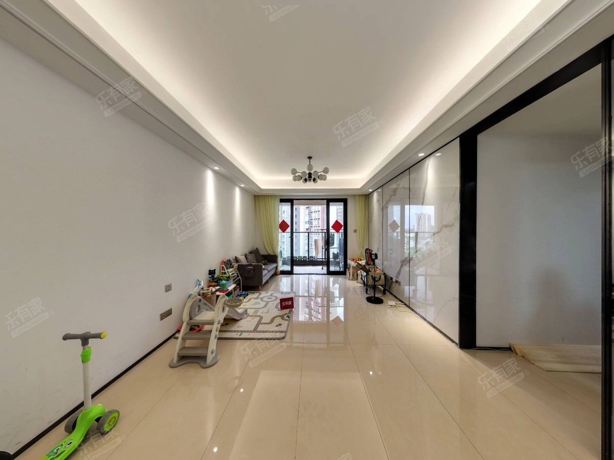 中海云麓精装修三房两卫朝南-东莞中海云麓公馆二手房