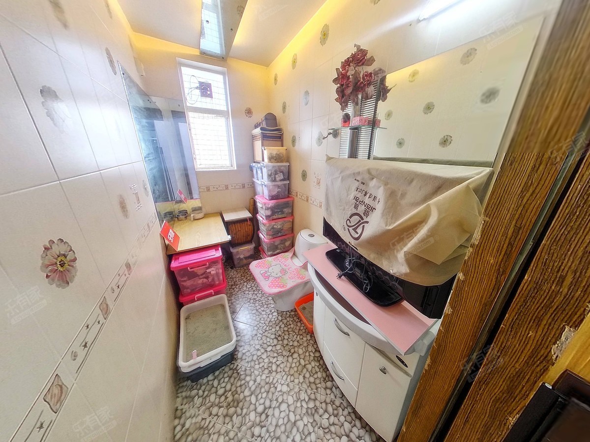 光大花园电梯三房出售