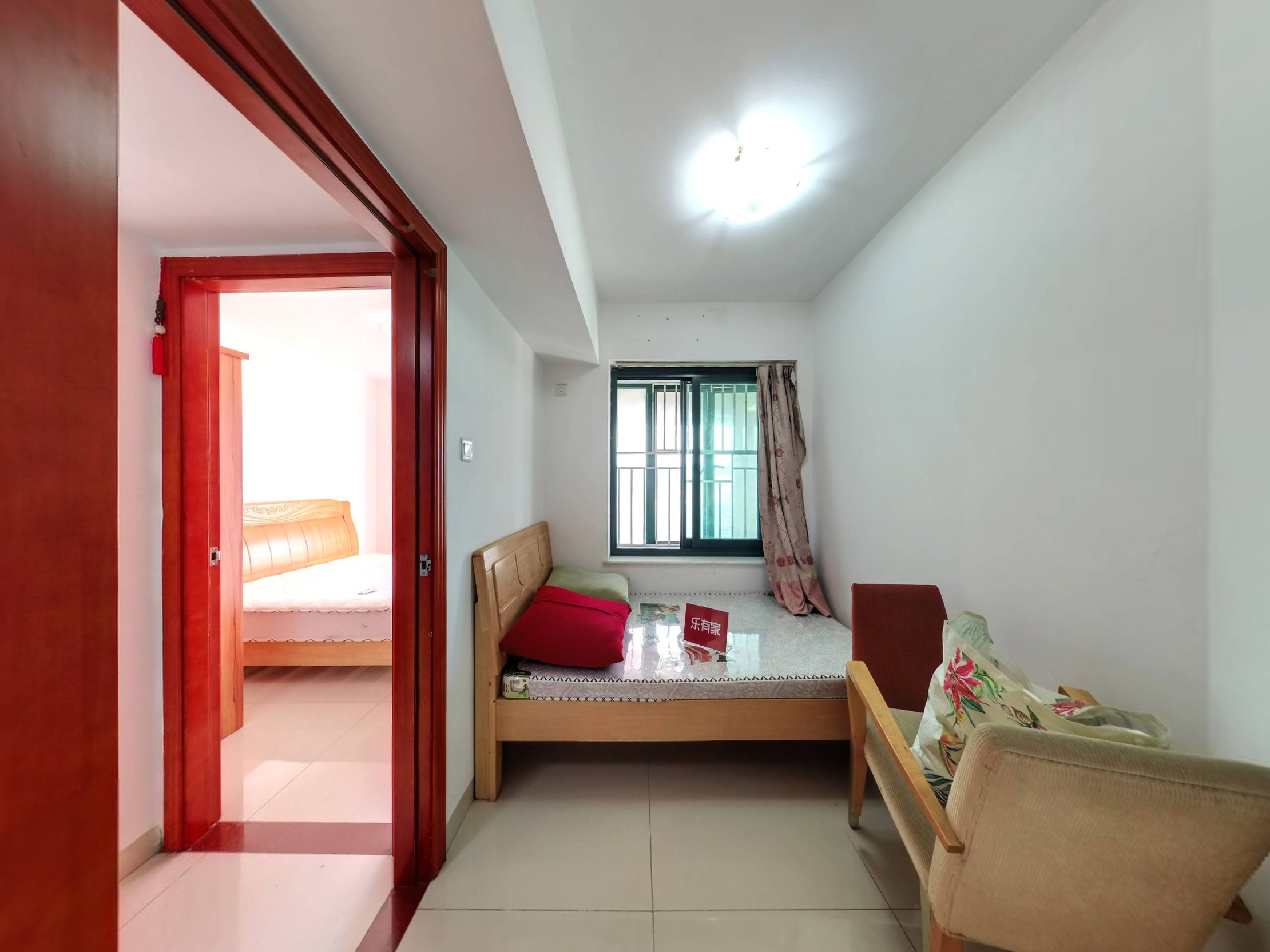 业主诚心出售，小区配套完善，环境好