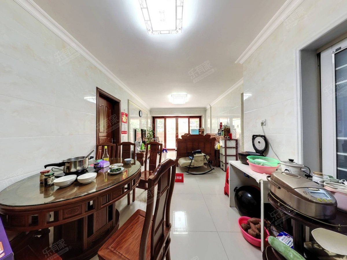 万科红二期北精装3室2厅68.68m²