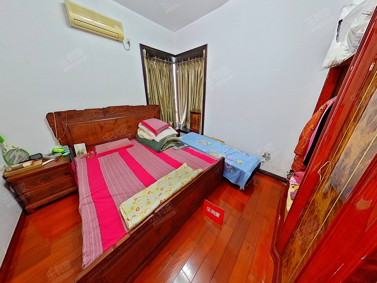 警备区安居苑，四房出售