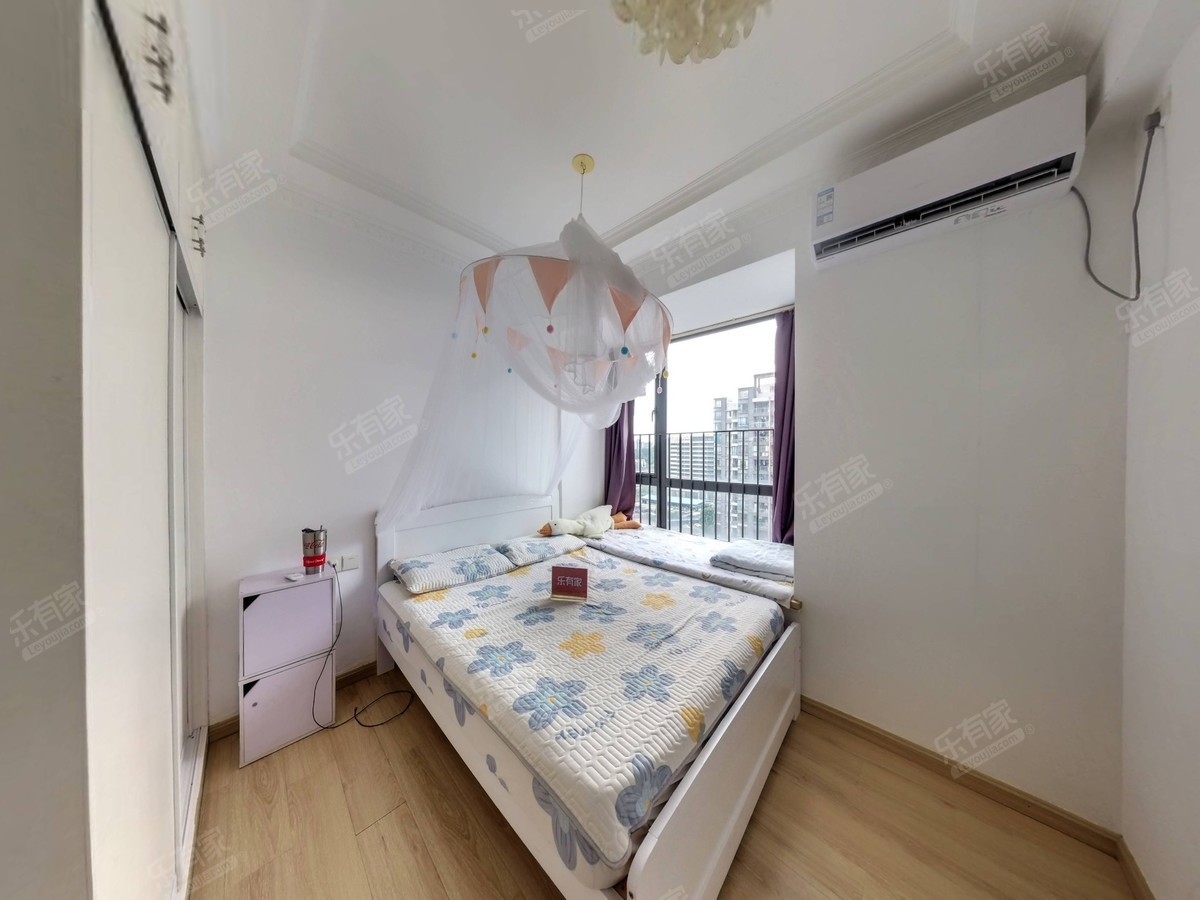 实地璟湖城 3房2厅1卫 72.68㎡