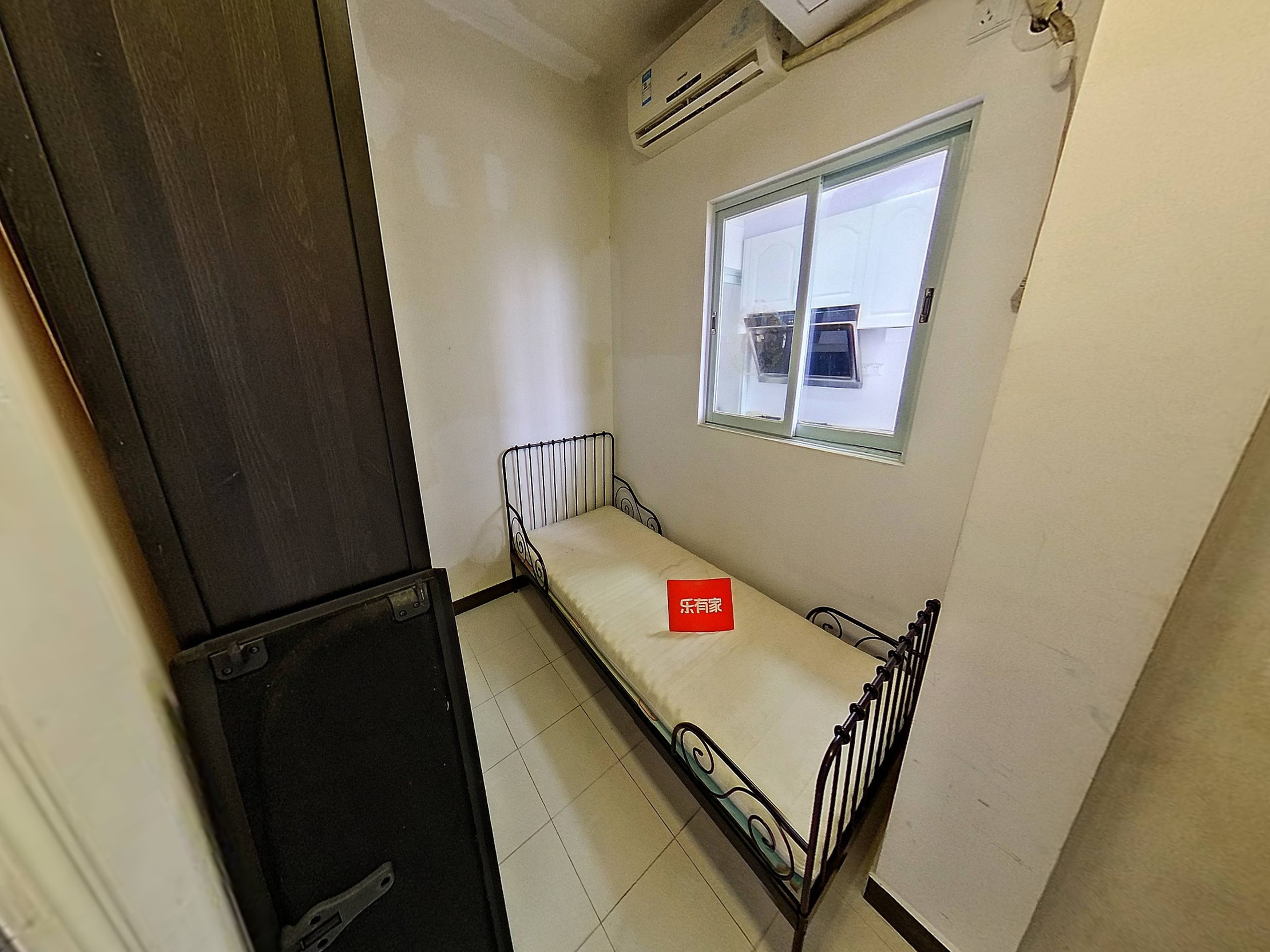 香珠花园新上！全新装修，家私齐全可拎包入住，联系欧阳少奇