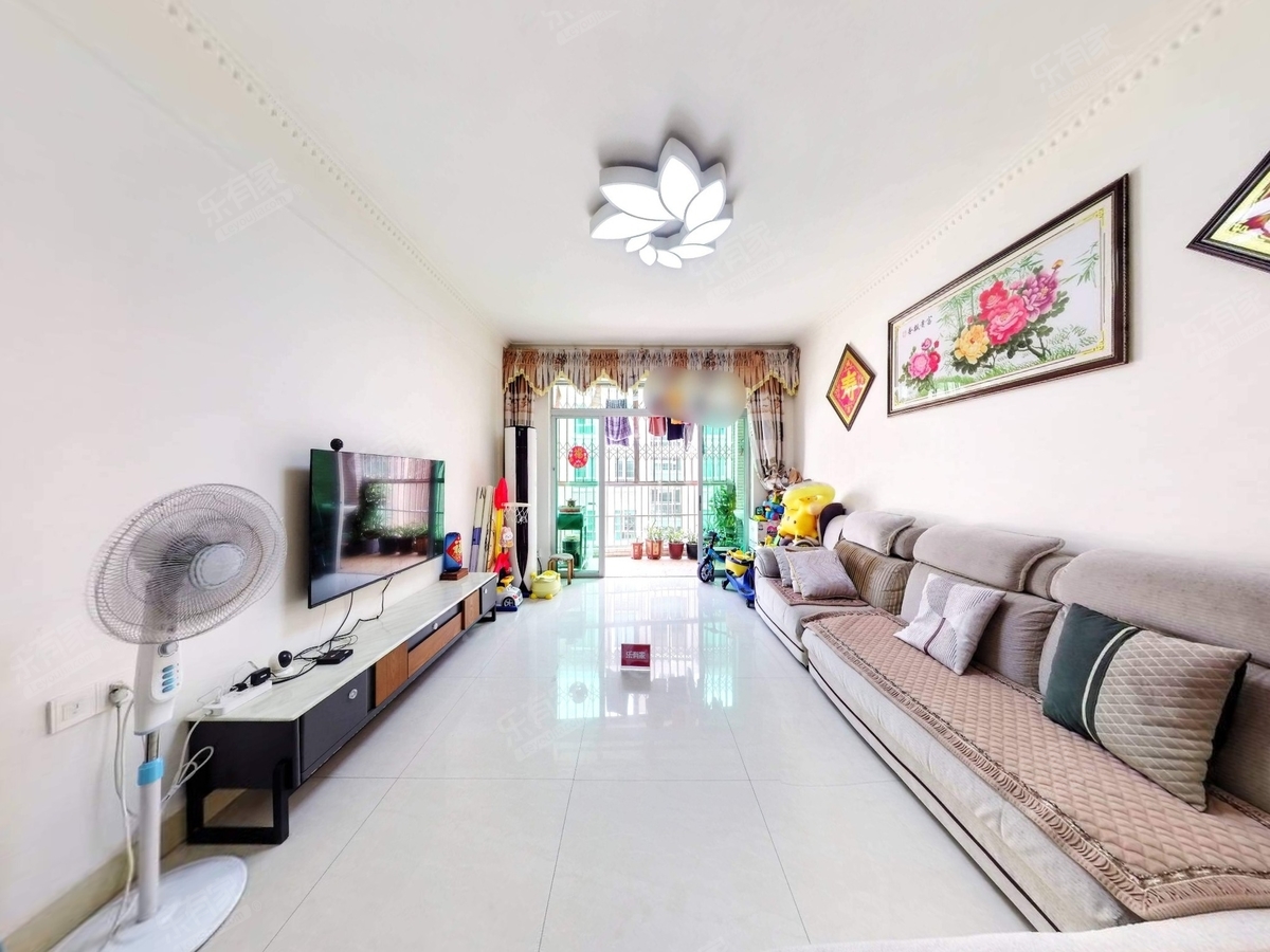 拎包入住装修保养好-中山颐景苑二手房