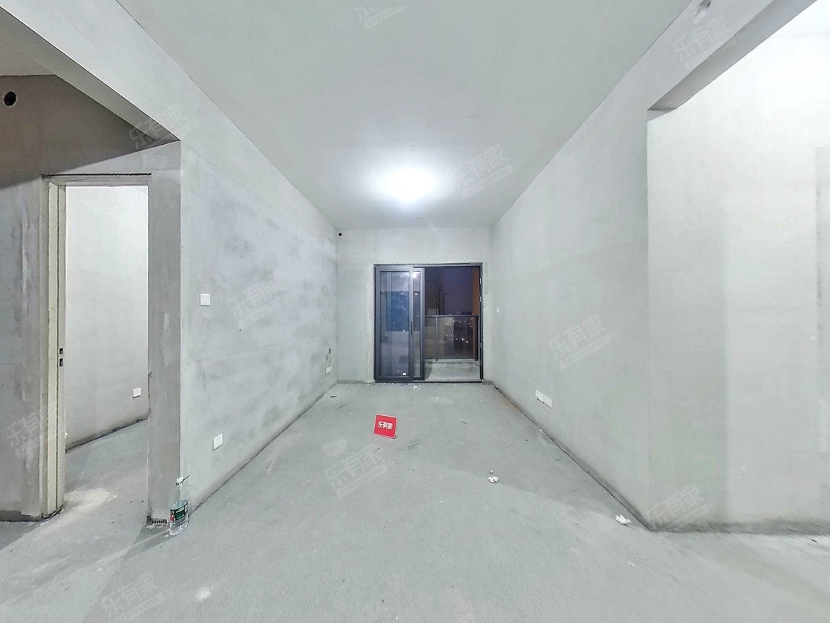 锦绣花园四期loft公馆，3T2户，南北通透，华侨城oct旁