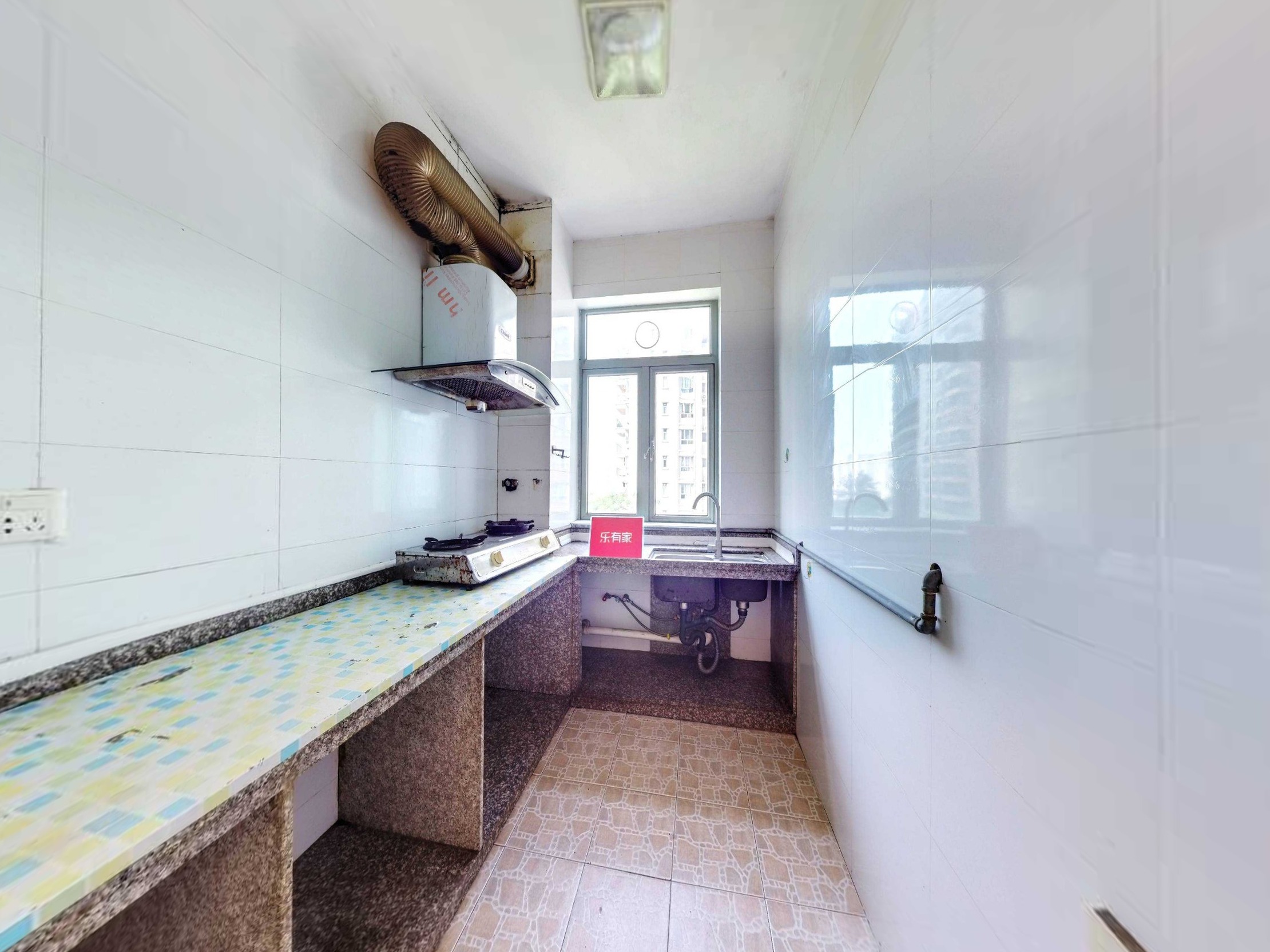 中高楼层，单价便宜，南北通透，少有的好户型