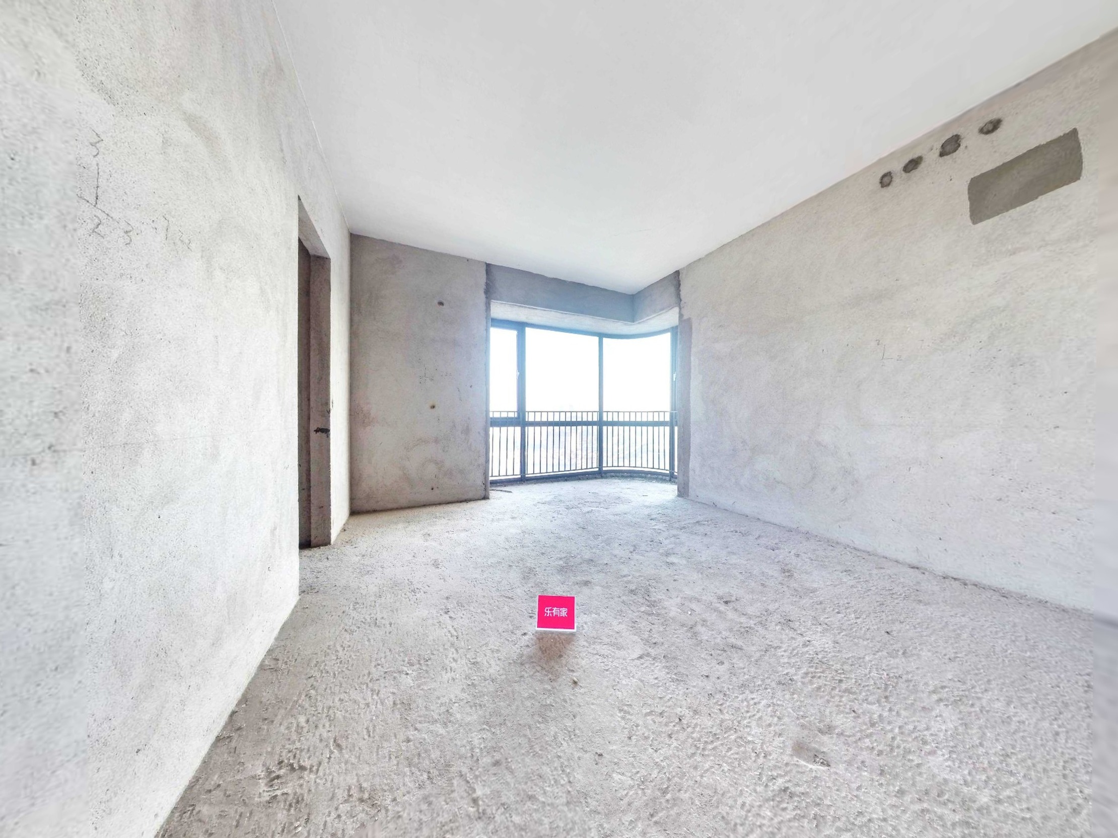 一线江景房；楼wang位置，中高楼层，独梯独户