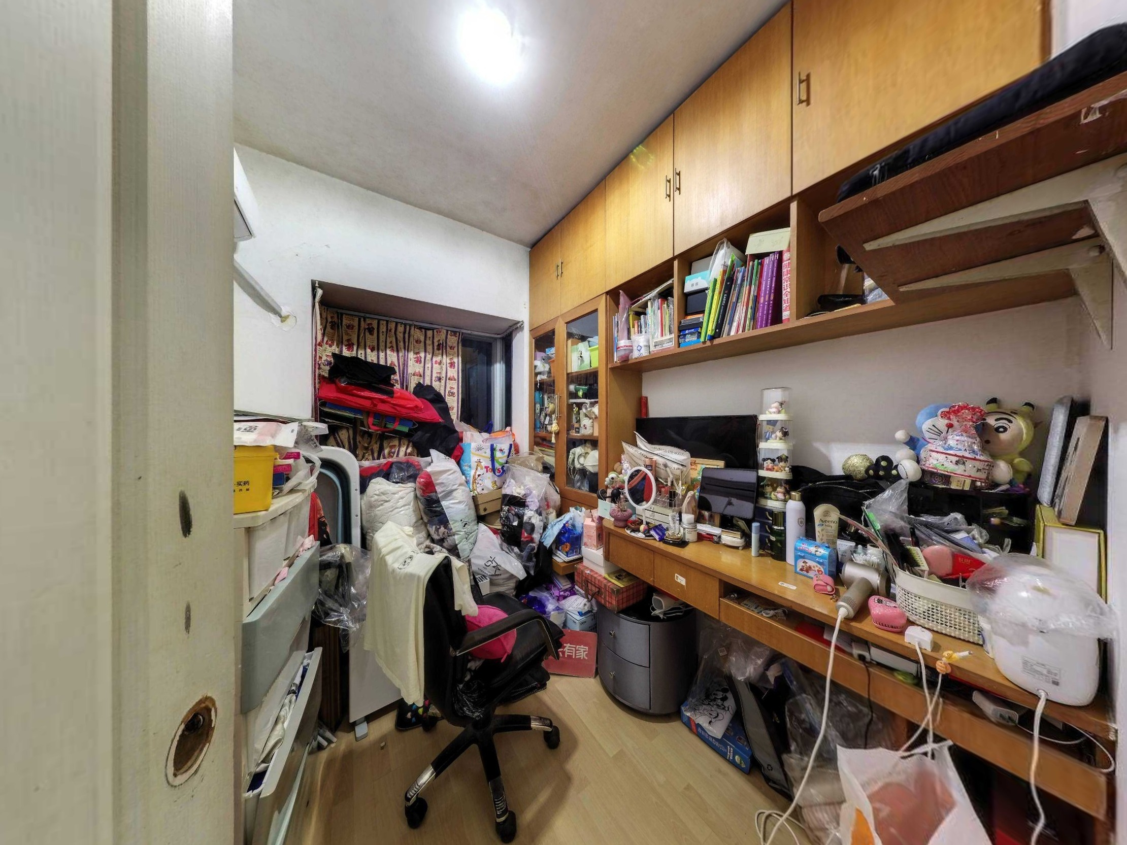 花园小区，住家三房出售