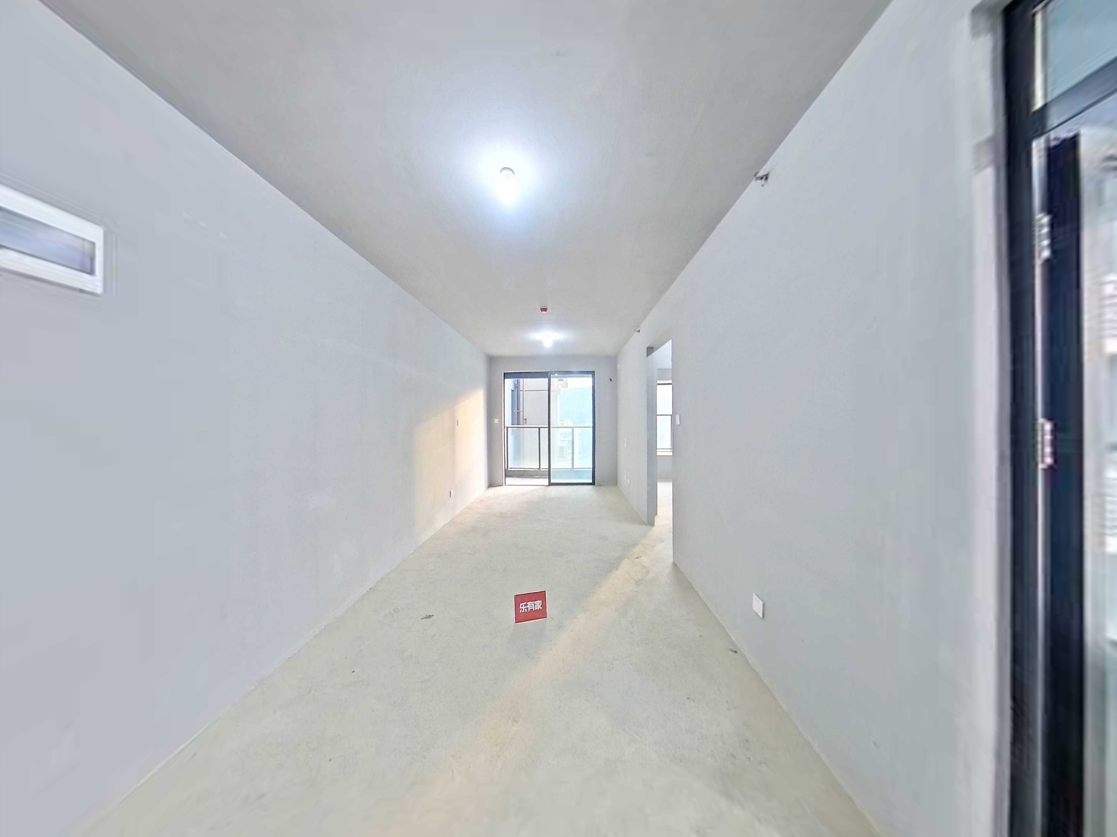 罗湖22年新小区，靠山环境好，空气清新，居家安静舒适