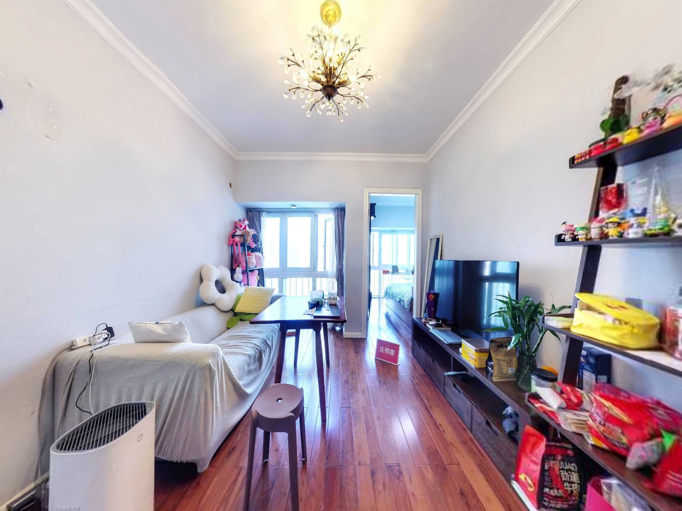 户型方正高使用率2房，自主装修拎包入住